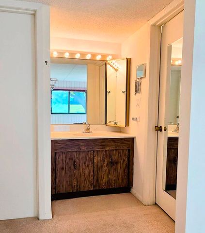 650 Whitney Court 108, Gurnee, IL 60031