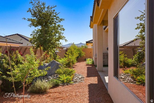 4698 W 3100 S, Hurricane, UT 84737