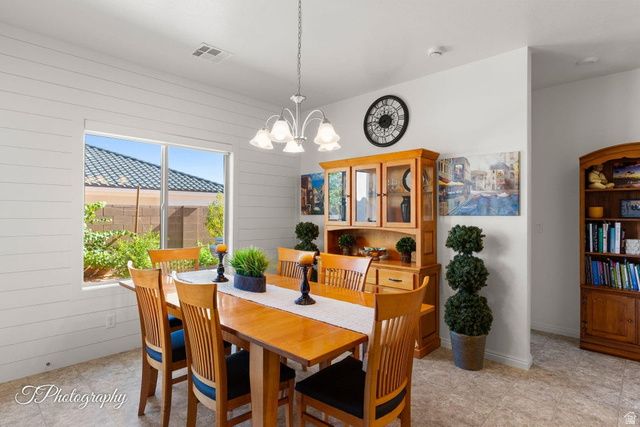 4698 W 3100 S, Hurricane, UT 84737