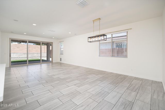 18338 W GETTY Drive, Goodyear, AZ 85338