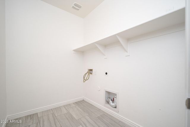 18338 W GETTY Drive, Goodyear, AZ 85338