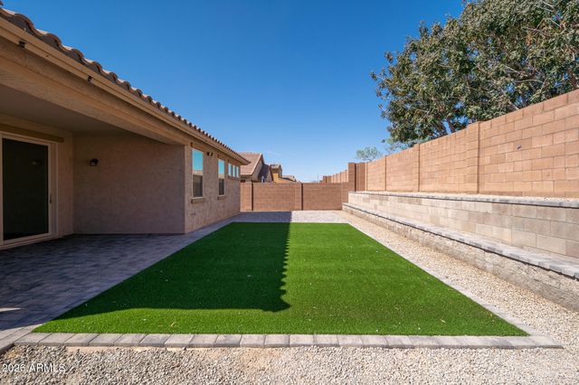 18338 W GETTY Drive, Goodyear, AZ 85338