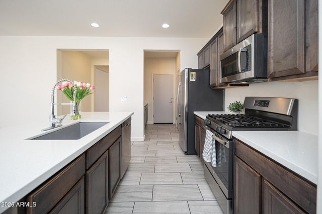 18338 W GETTY Drive, Goodyear, AZ 85338