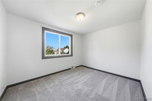 196 Deumant, Tonawanda, NY 14223