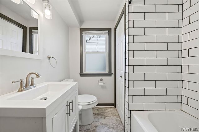 196 Deumant, Tonawanda, NY 14223
