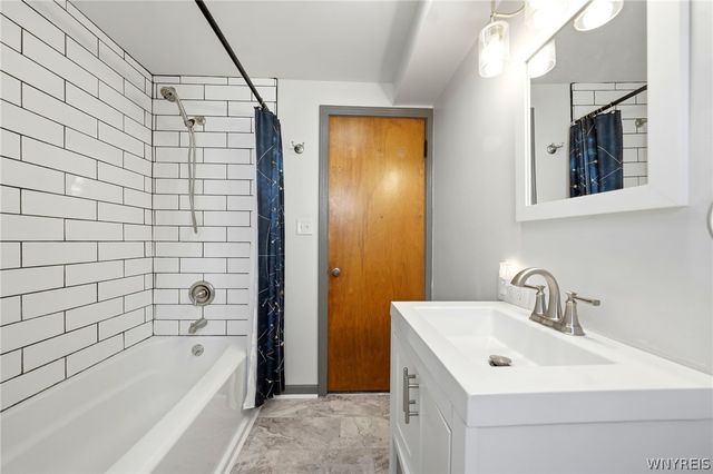 196 Deumant, Tonawanda, NY 14223