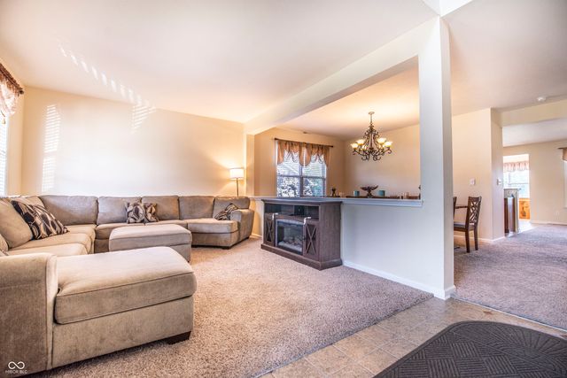 7407 Ponderosa Pines Lane, Indianapolis, IN 46239