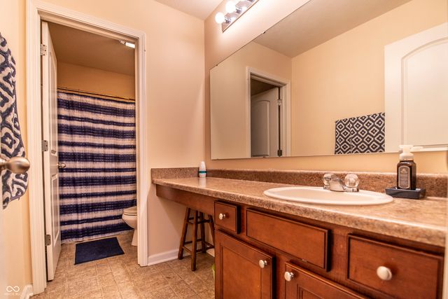 7407 Ponderosa Pines Lane, Indianapolis, IN 46239