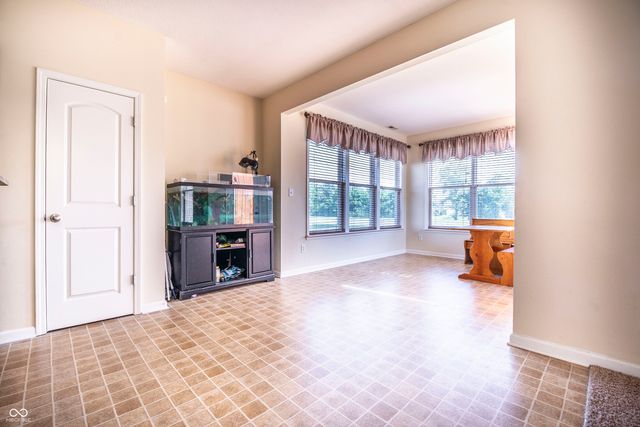 7407 Ponderosa Pines Lane, Indianapolis, IN 46239