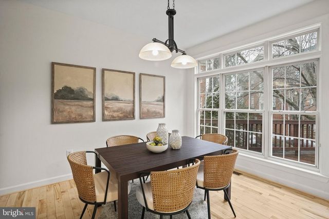 2028 ASHLEIGH WOODS CT, Rockville, MD 20851