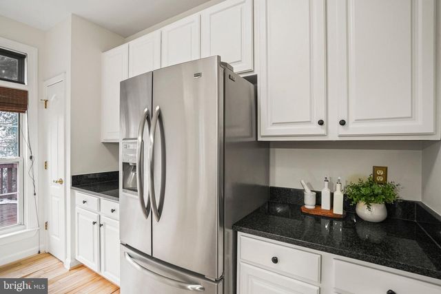 2028 ASHLEIGH WOODS CT, Rockville, MD 20851