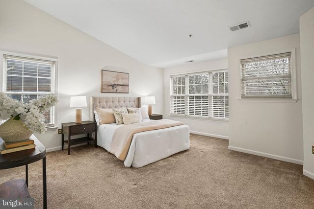 2028 ASHLEIGH WOODS CT, Rockville, MD 20851