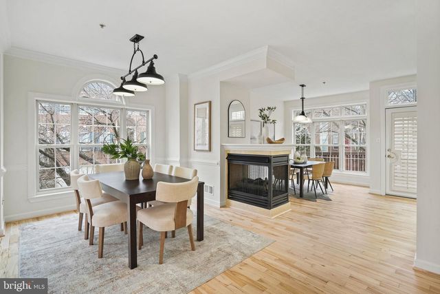 2028 ASHLEIGH WOODS CT, Rockville, MD 20851