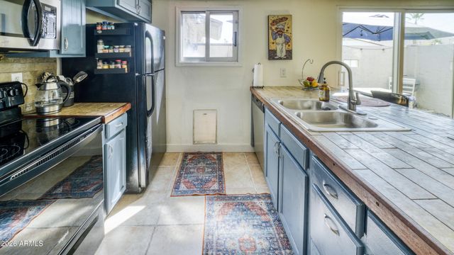 253 E BECK Lane, Phoenix, AZ 85022