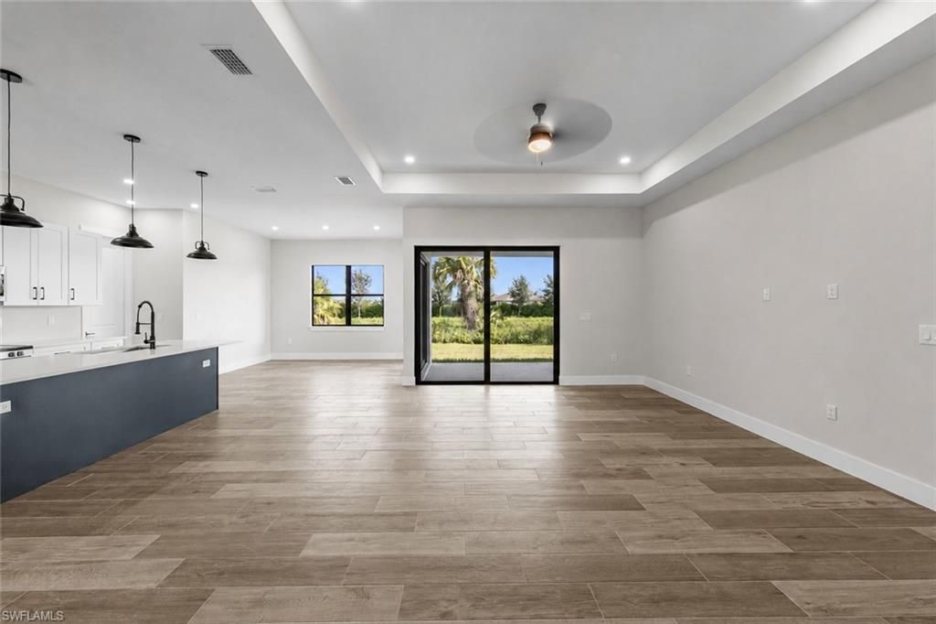 3804 Hyde Park DR, FORT MYERS, FL 33905 — photo 4