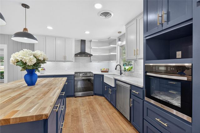 126 Rainbow, Corpus Christi, TX 78411