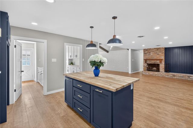 126 Rainbow, Corpus Christi, TX 78411