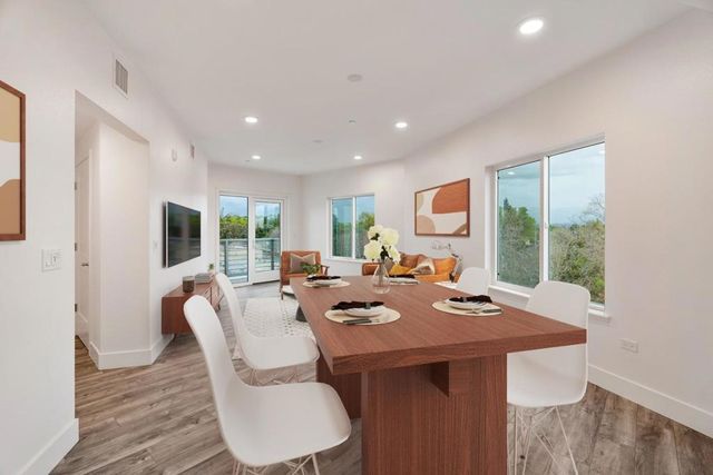 1853 Almaden Road 308, San Jose, CA 95125