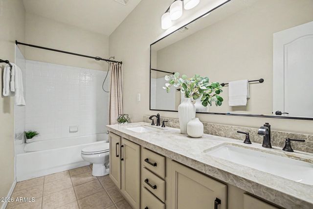 7926 E SADDLEBACK Circle, Mesa, AZ 85207