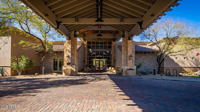 7926 E SADDLEBACK Circle, Mesa, AZ 85207