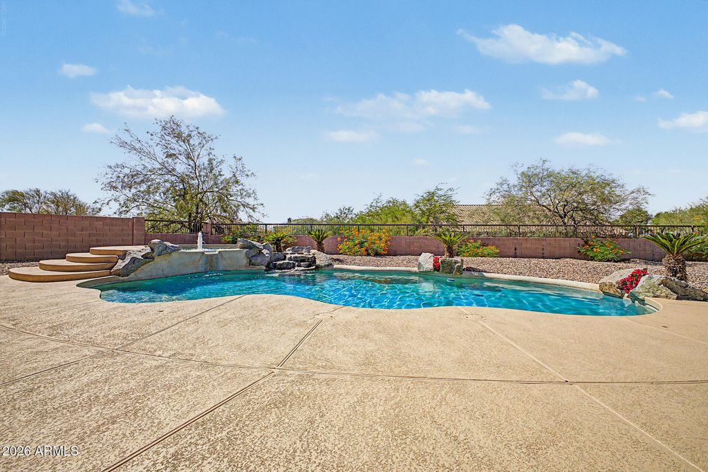 7926 E SADDLEBACK Circle, Mesa, AZ 85207 — exterior