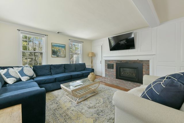 588 S Orleans Rd, Orleans, MA 02653