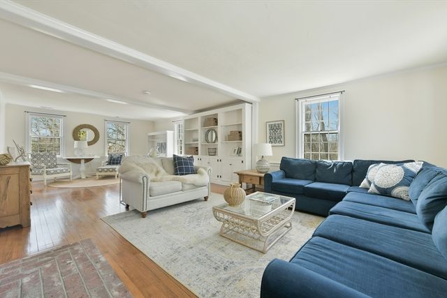 588 S Orleans Rd, Orleans, MA 02653