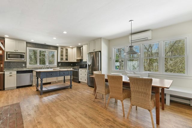 588 S Orleans Rd, Orleans, MA 02653