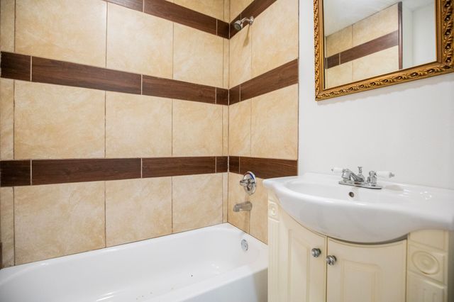 587 Pine Tree Drive, Pineville, MO 64856