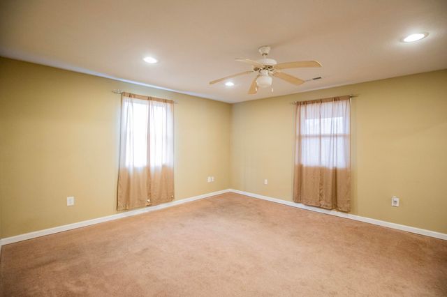 587 Pine Tree Drive, Pineville, MO 64856