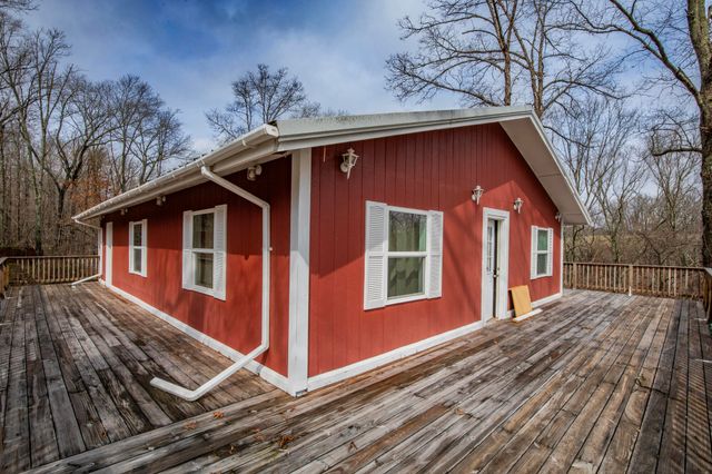 587 Pine Tree Drive, Pineville, MO 64856