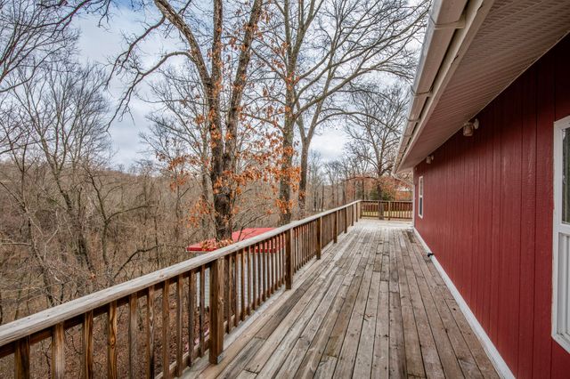 587 Pine Tree Drive, Pineville, MO 64856