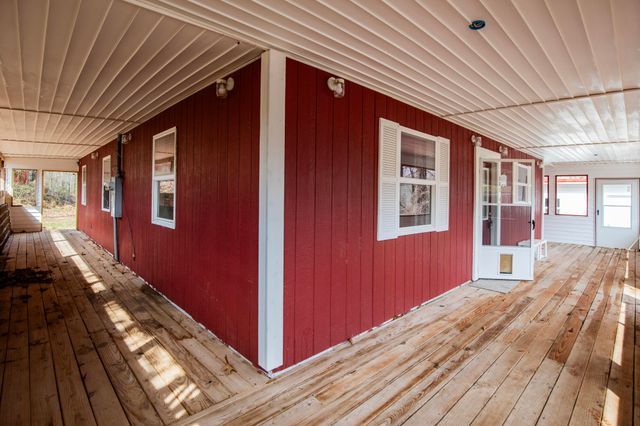 587 Pine Tree Drive, Pineville, MO 64856