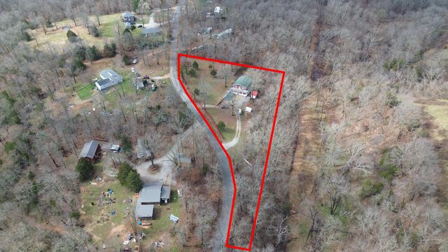 587 Pine Tree Drive, Pineville, MO 64856