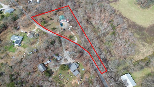 587 Pine Tree Drive, Pineville, MO 64856