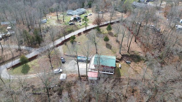 587 Pine Tree Drive, Pineville, MO 64856