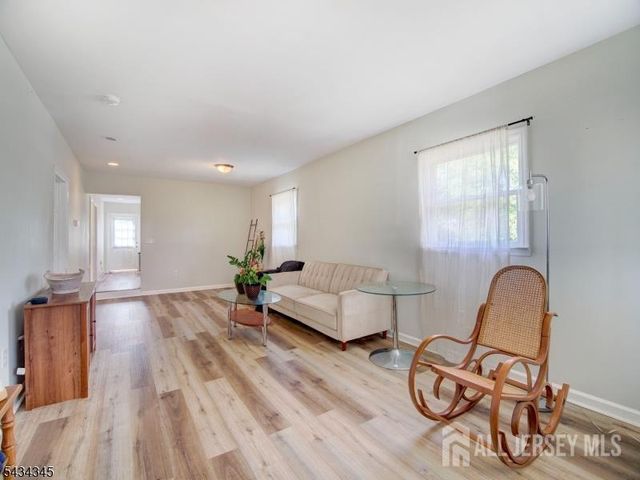 623 Park Avenue, Piscataway, NJ 08854