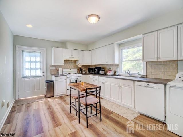 623 Park Avenue, Piscataway, NJ 08854
