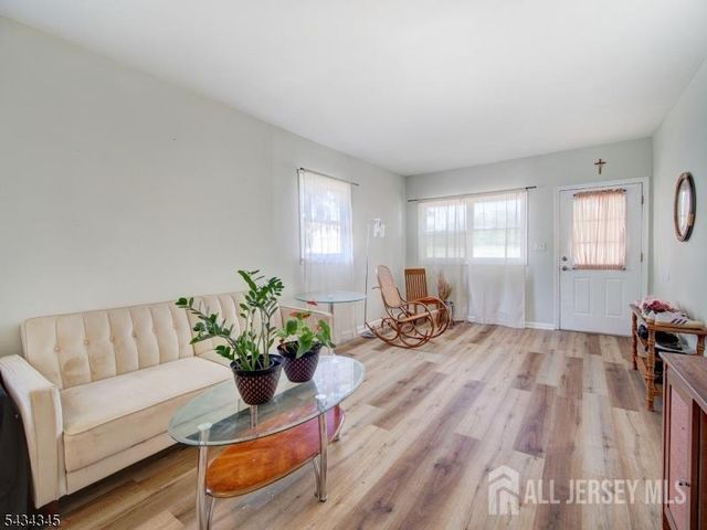 623 Park Avenue, Piscataway, NJ 08854