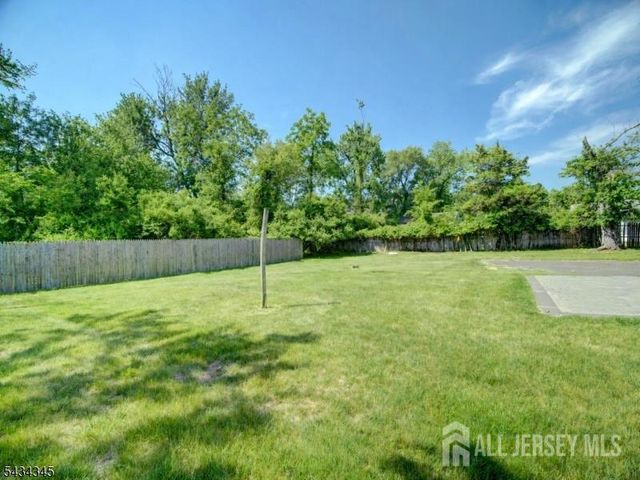 623 Park Avenue, Piscataway, NJ 08854
