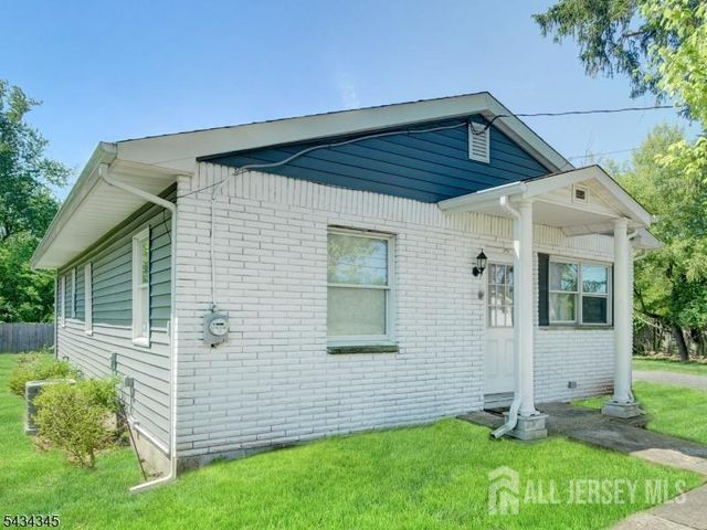 623 Park Avenue, Piscataway, NJ 08854