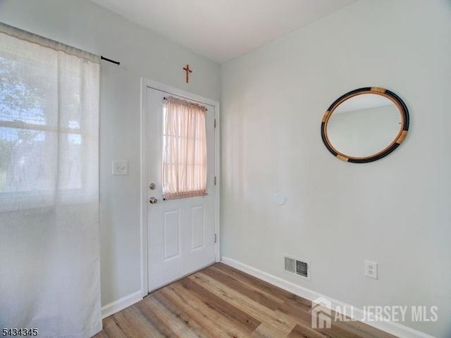 623 Park Avenue, Piscataway, NJ 08854