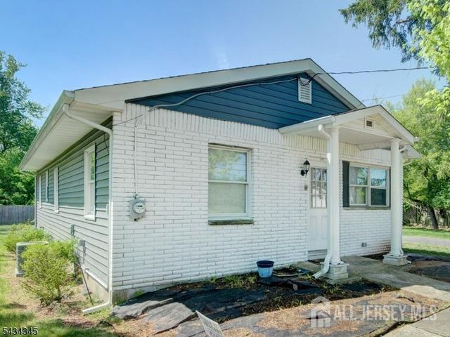 623 Park Avenue, Piscataway, NJ 08854