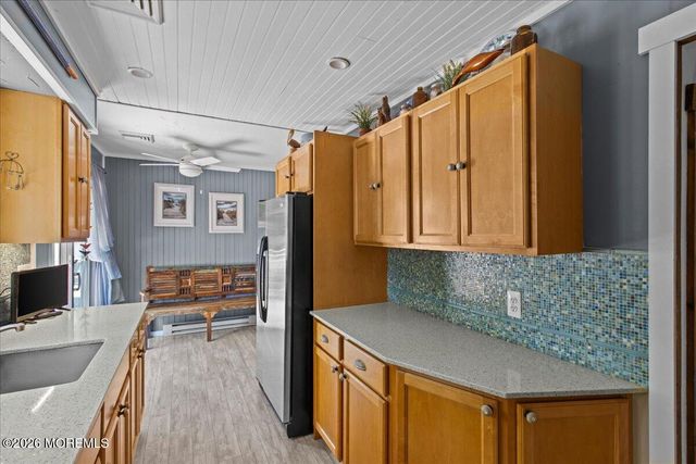 15 Sands Point Drive, Toms River, NJ 08755