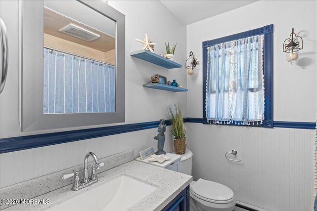 15 Sands Point Drive, Toms River, NJ 08755