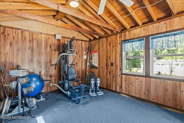 15 Sands Point Drive, Toms River, NJ 08755