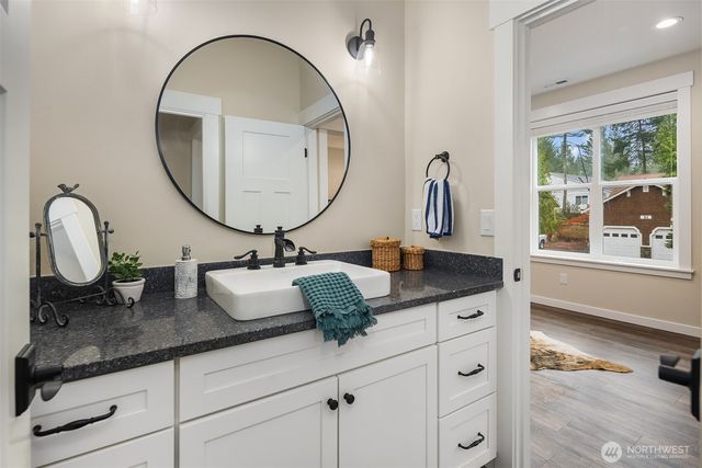 50 E Eastwood Lane, Union, WA 98592