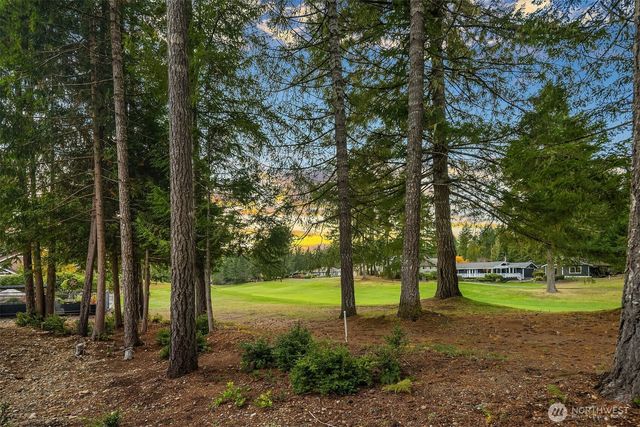 50 E Eastwood Lane, Union, WA 98592