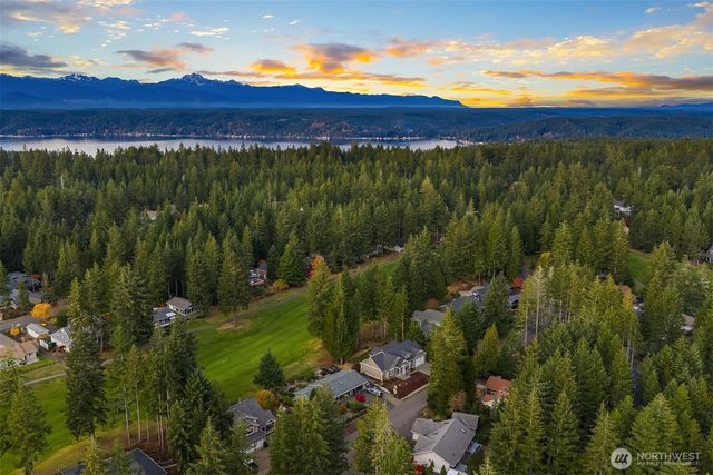 50 E Eastwood Lane, Union, WA 98592