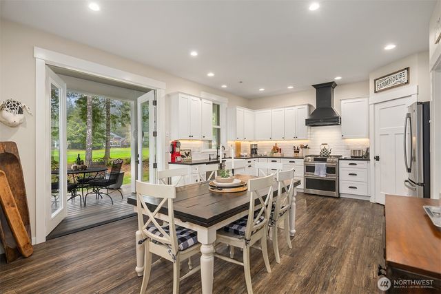 50 E Eastwood Lane, Union, WA 98592